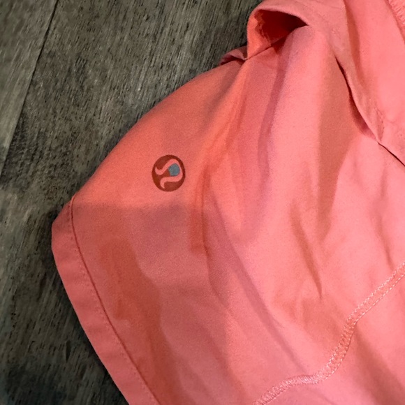 Lululemon salmon colored shorts - Picture 3 of 3
